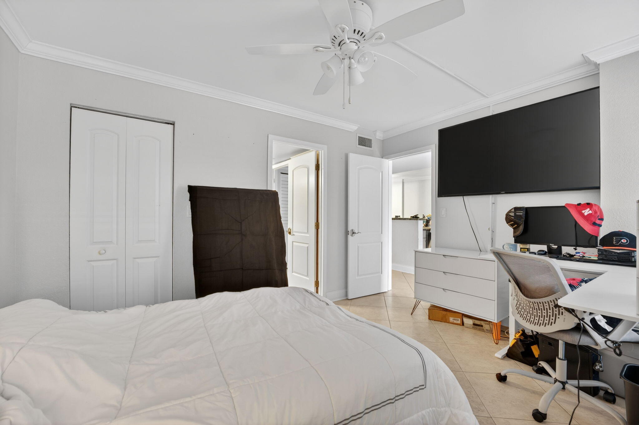 HILLSBORO LANDINGS CONDO NO TWO - Residential