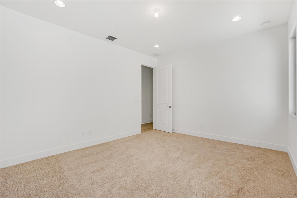 ALTON NEIGHBORHOOD - Residential