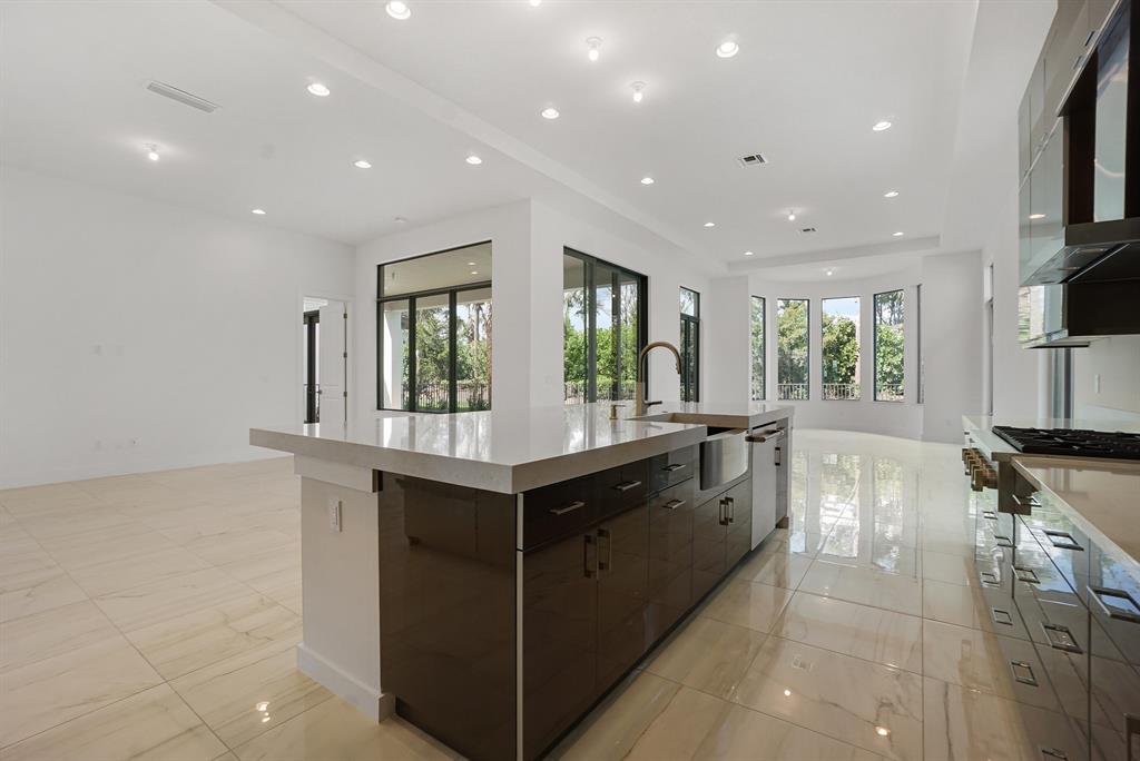 ALTON NEIGHBORHOOD - Residential