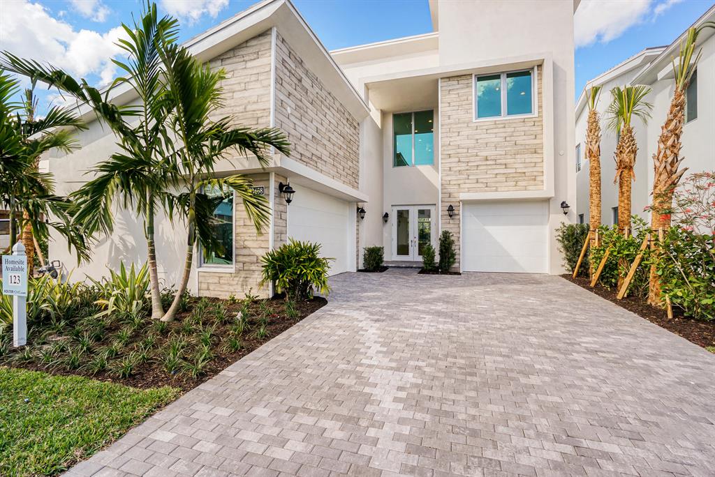 ALTON NEIGHBORHOOD - Residential