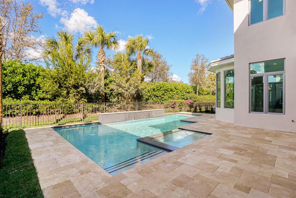 ALTON NEIGHBORHOOD - Residential