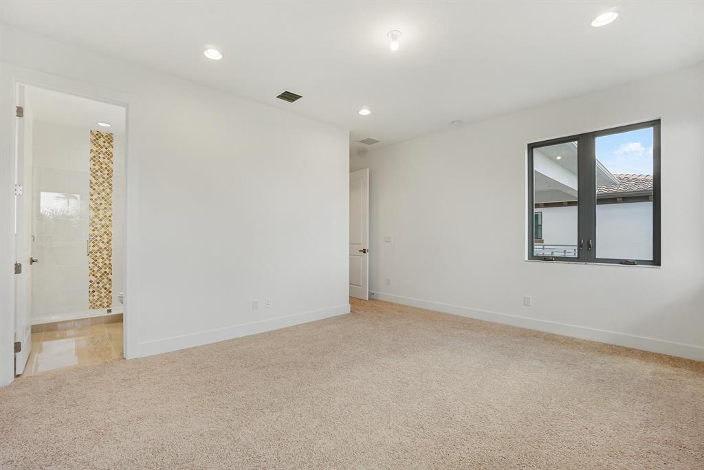 ALTON NEIGHBORHOOD - Residential