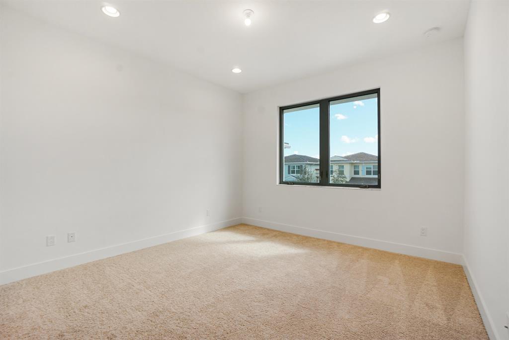 ALTON NEIGHBORHOOD - Residential