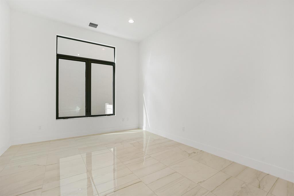 ALTON NEIGHBORHOOD - Residential