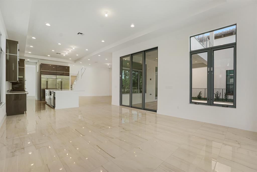 ALTON NEIGHBORHOOD - Residential