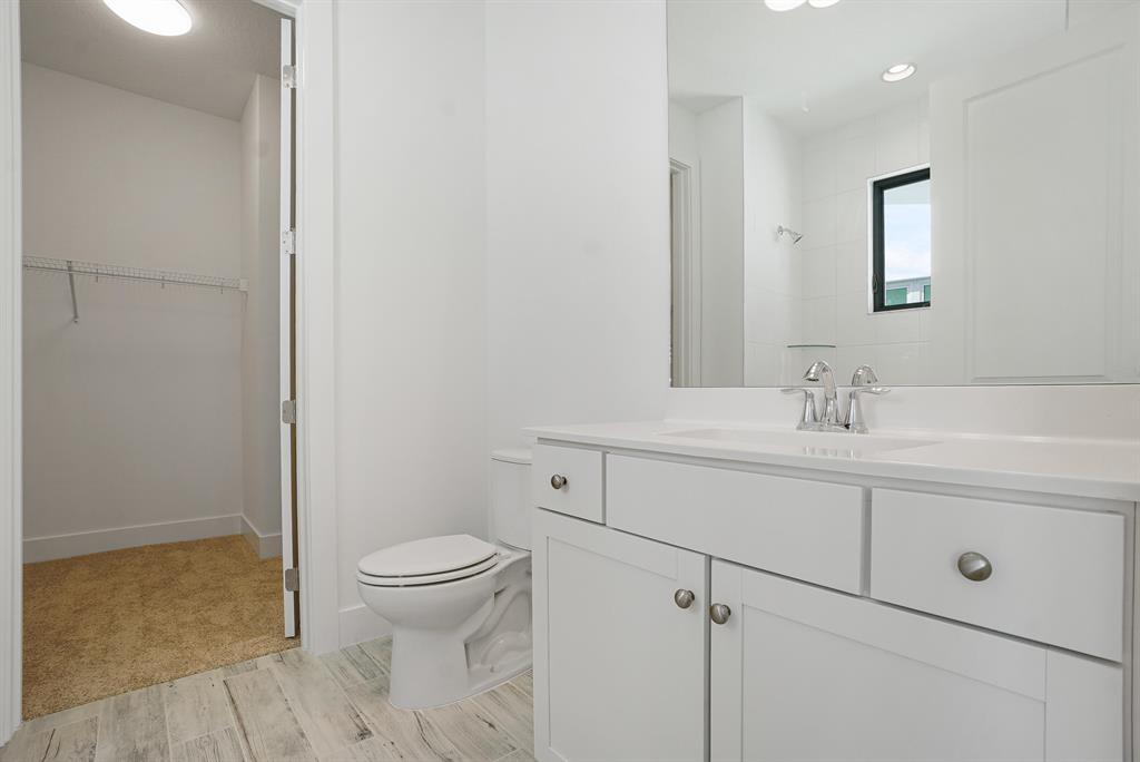 ALTON NEIGHBORHOOD - Residential