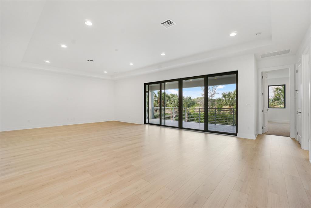 ALTON NEIGHBORHOOD - Residential