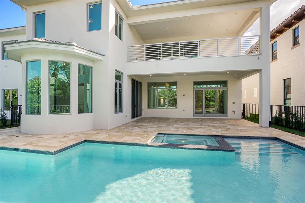 ALTON NEIGHBORHOOD - Residential