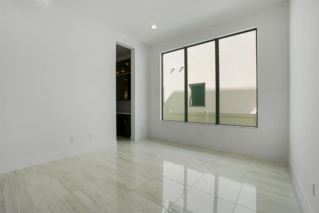 ALTON NEIGHBORHOOD - Residential