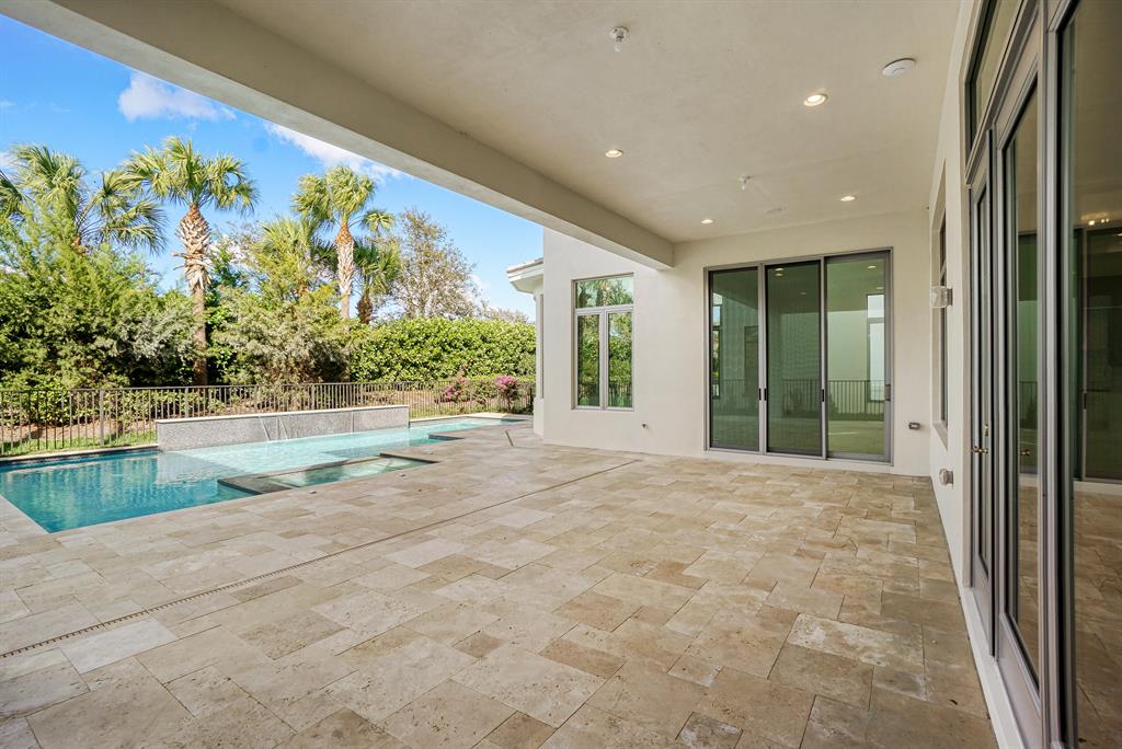 ALTON NEIGHBORHOOD - Residential