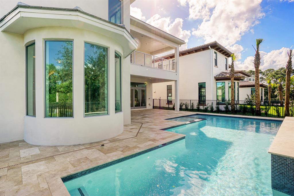 ALTON NEIGHBORHOOD - Residential