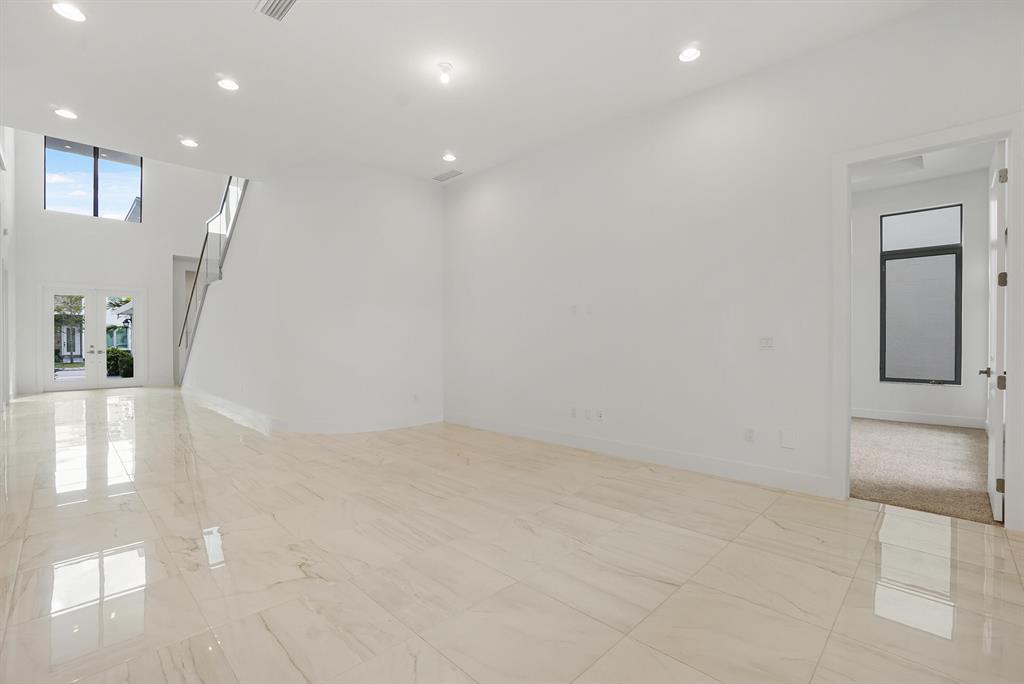 ALTON NEIGHBORHOOD - Residential