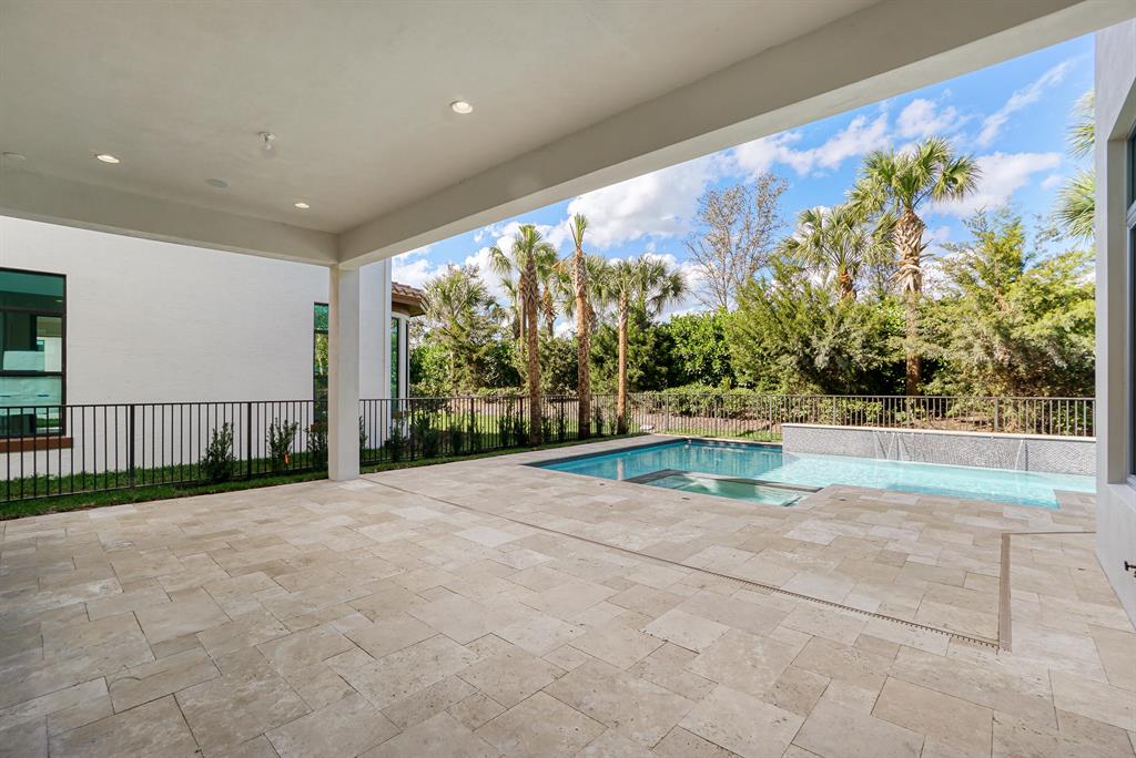 ALTON NEIGHBORHOOD - Residential