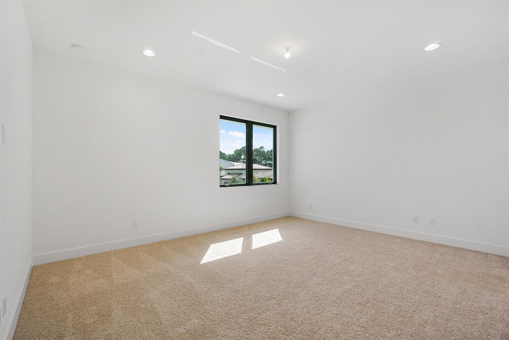 ALTON NEIGHBORHOOD - Residential