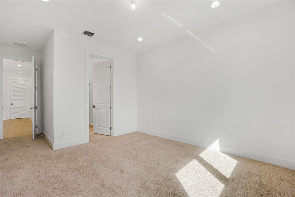 ALTON NEIGHBORHOOD - Residential