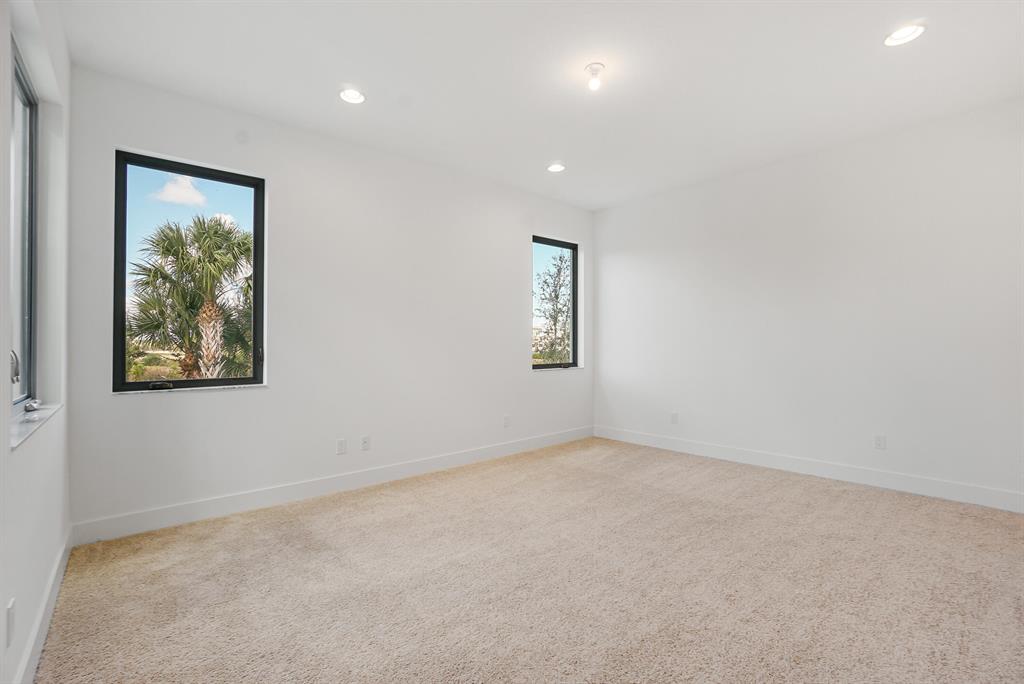 ALTON NEIGHBORHOOD - Residential