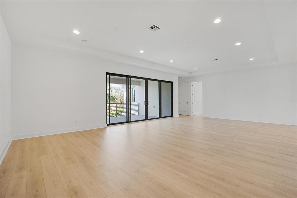 ALTON NEIGHBORHOOD - Residential