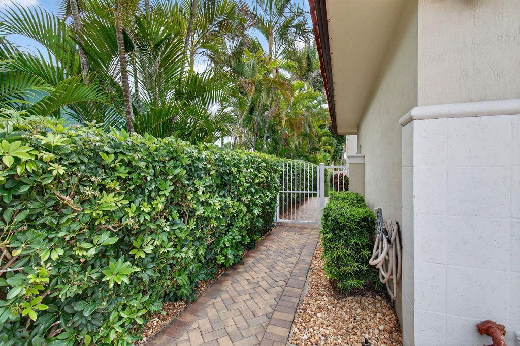 Photo of 1942 NE 6th Street #C, Deerfield Beach, FL 33441 (MLS # B26010399)