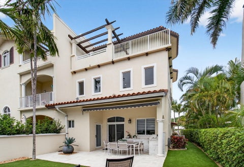 Tiny photo for 1942 NE 6th Street #C, Deerfield Beach, FL 33441 (MLS # B26010399)