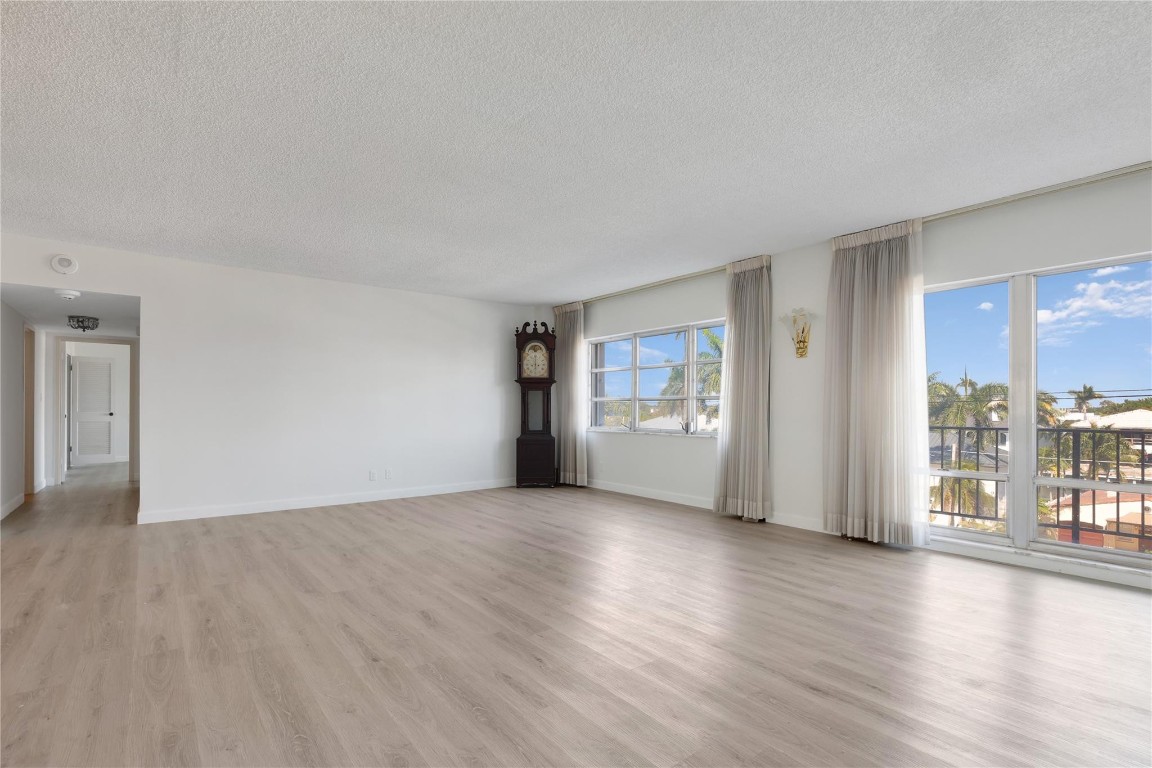 2500 E Las Olas Boulevard 406