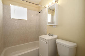 LAKE FOREST SEC ONE - Residential Lease