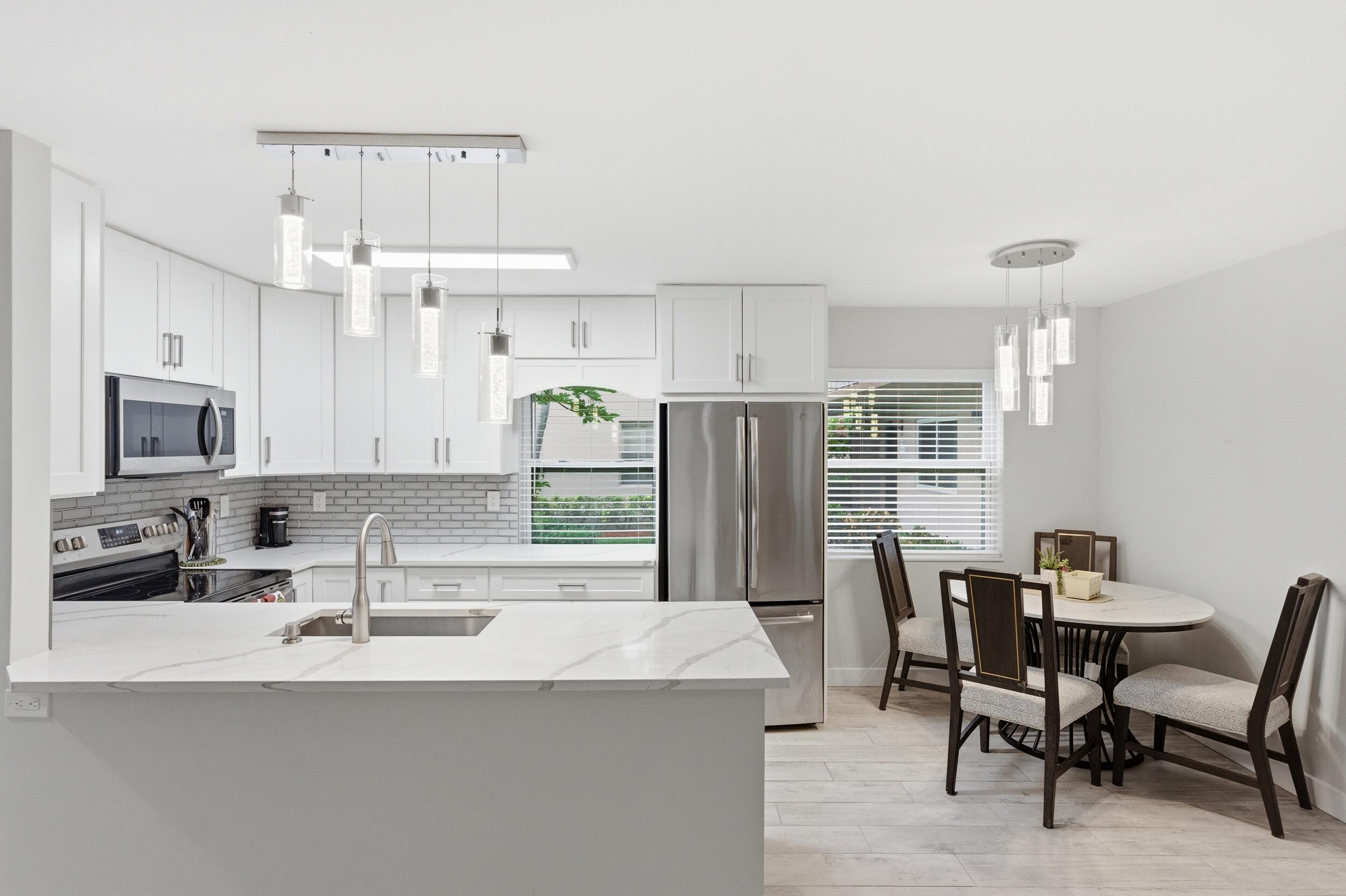 KINGS POINT - Residential