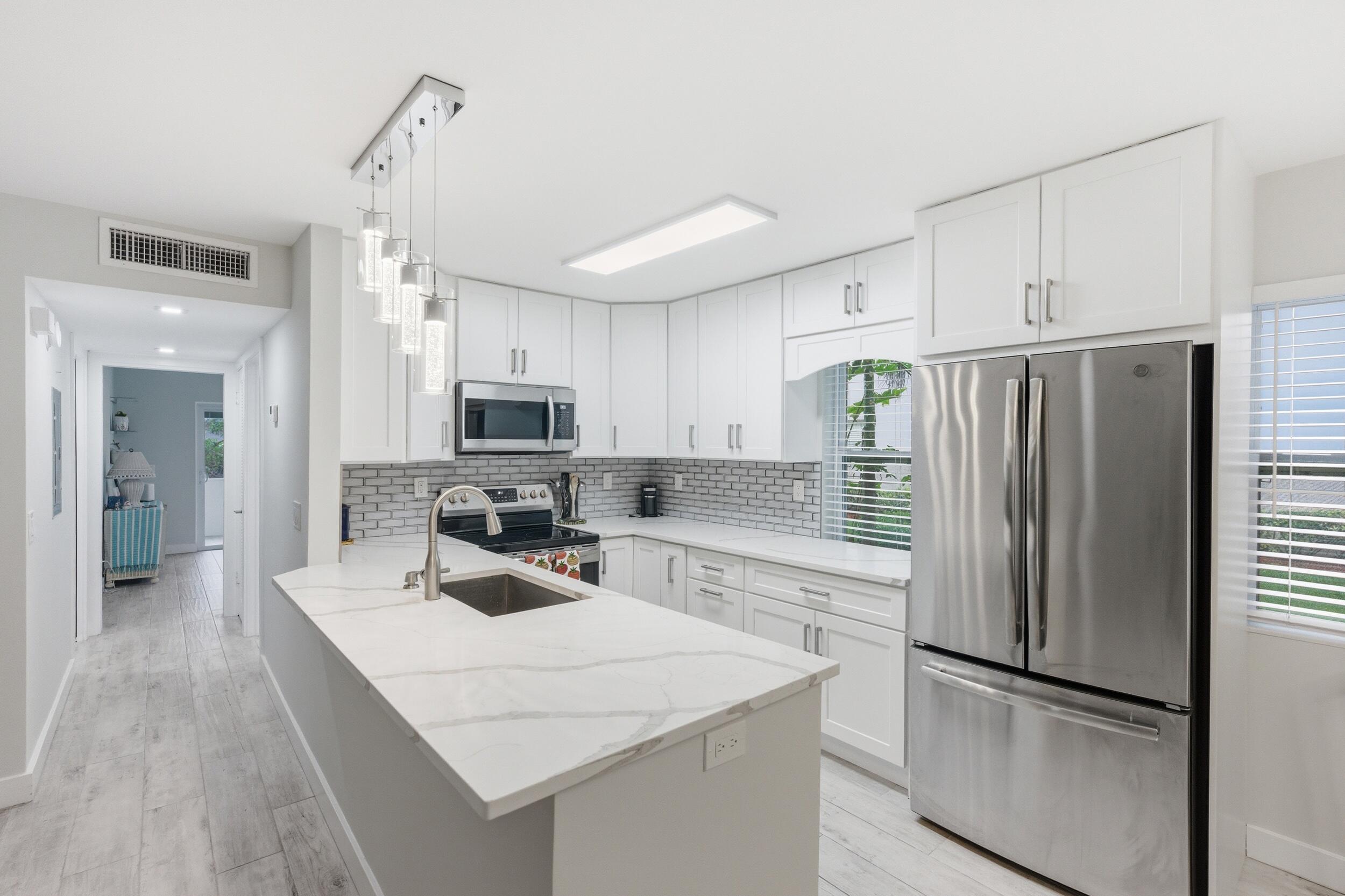 KINGS POINT - Residential