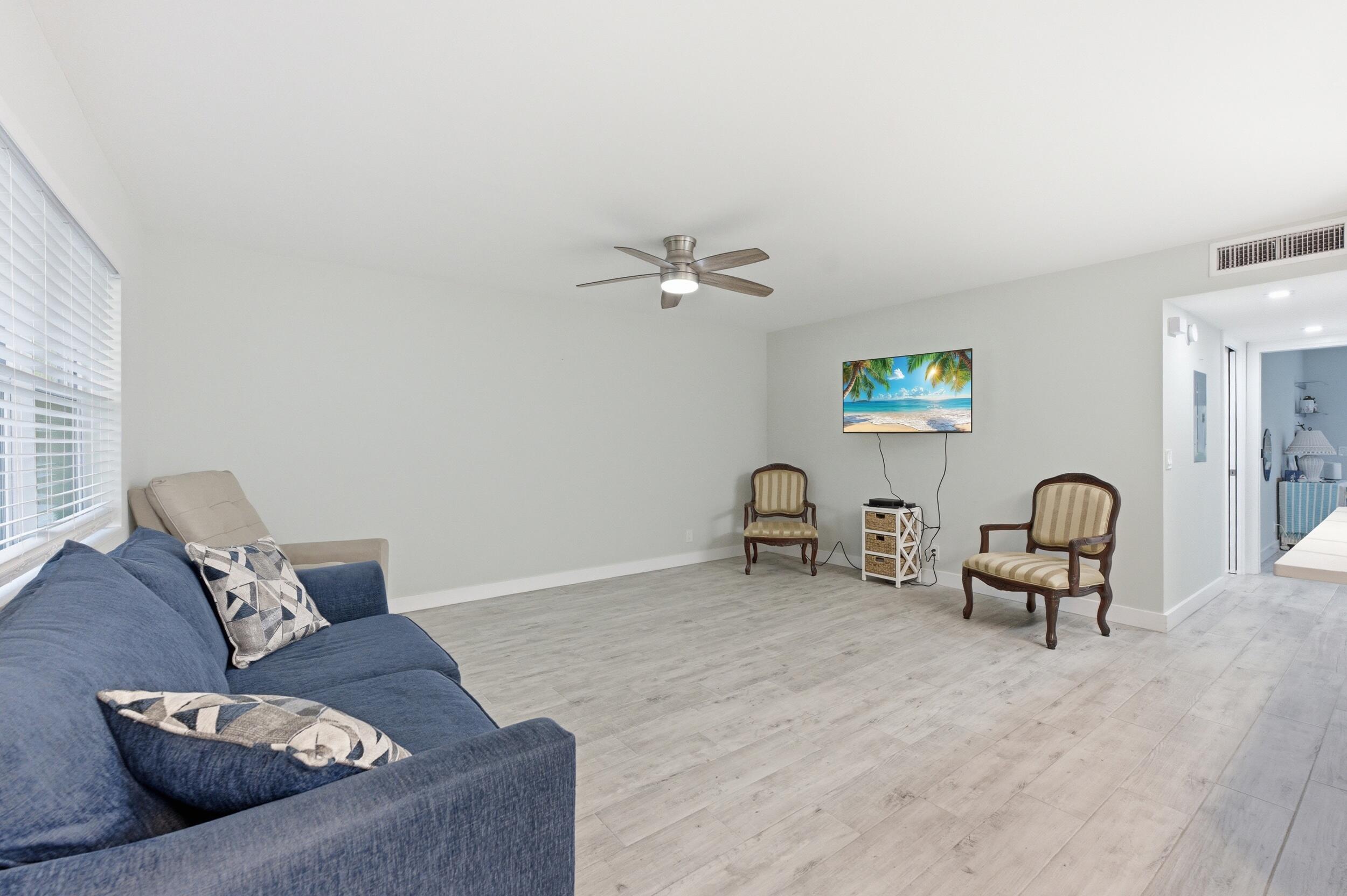 KINGS POINT - Residential