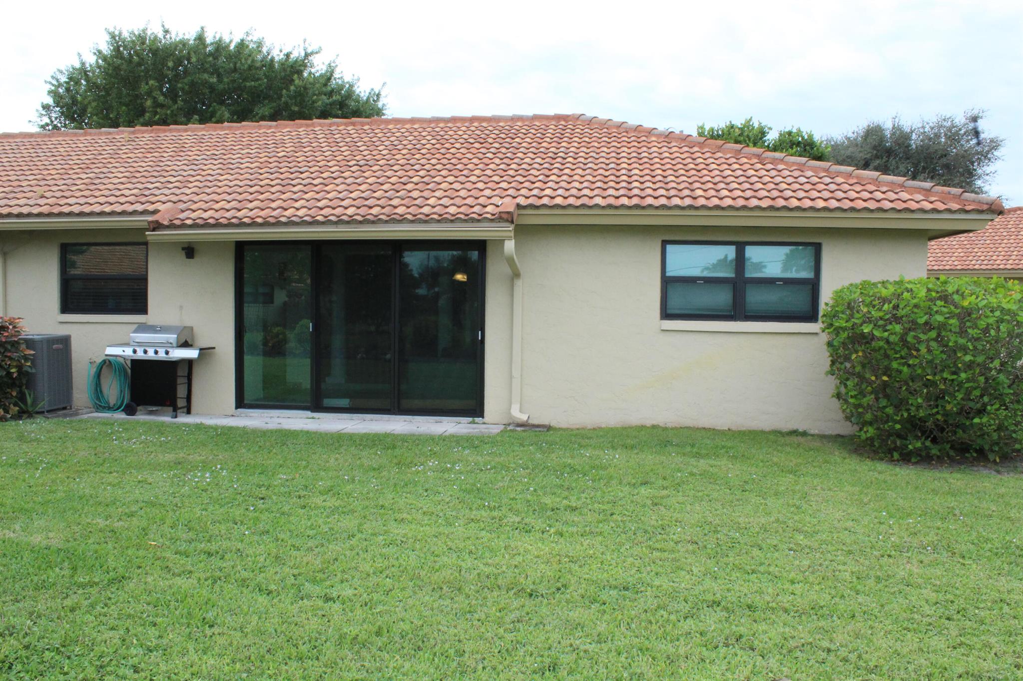 BENT TREE VILLAS WEST CON - Residential Lease