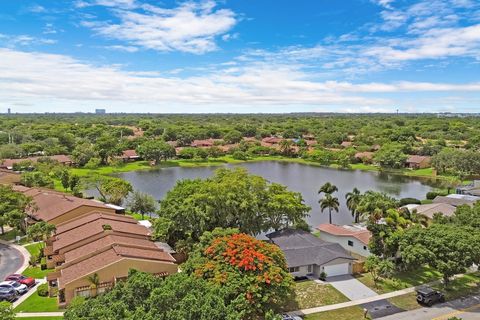 A home in Plantation