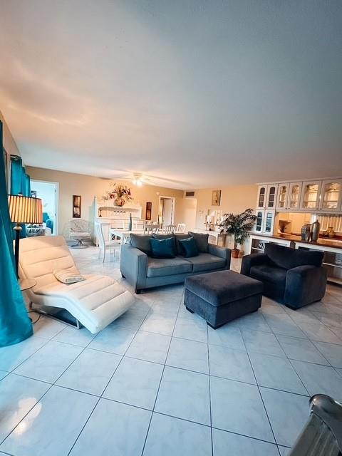 4311 NW 16th Street 303B & 304B