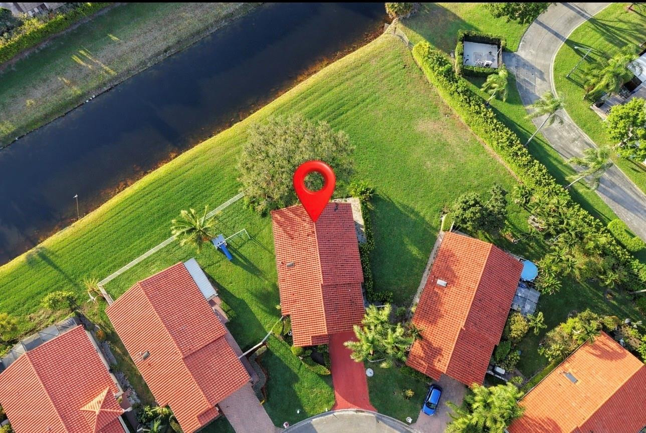 LA CASA 1 - Residential