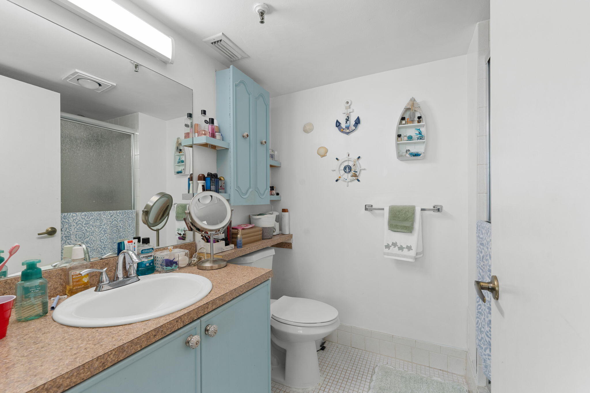 VILLAGES OF ORIOLE BONAIRE - Residential