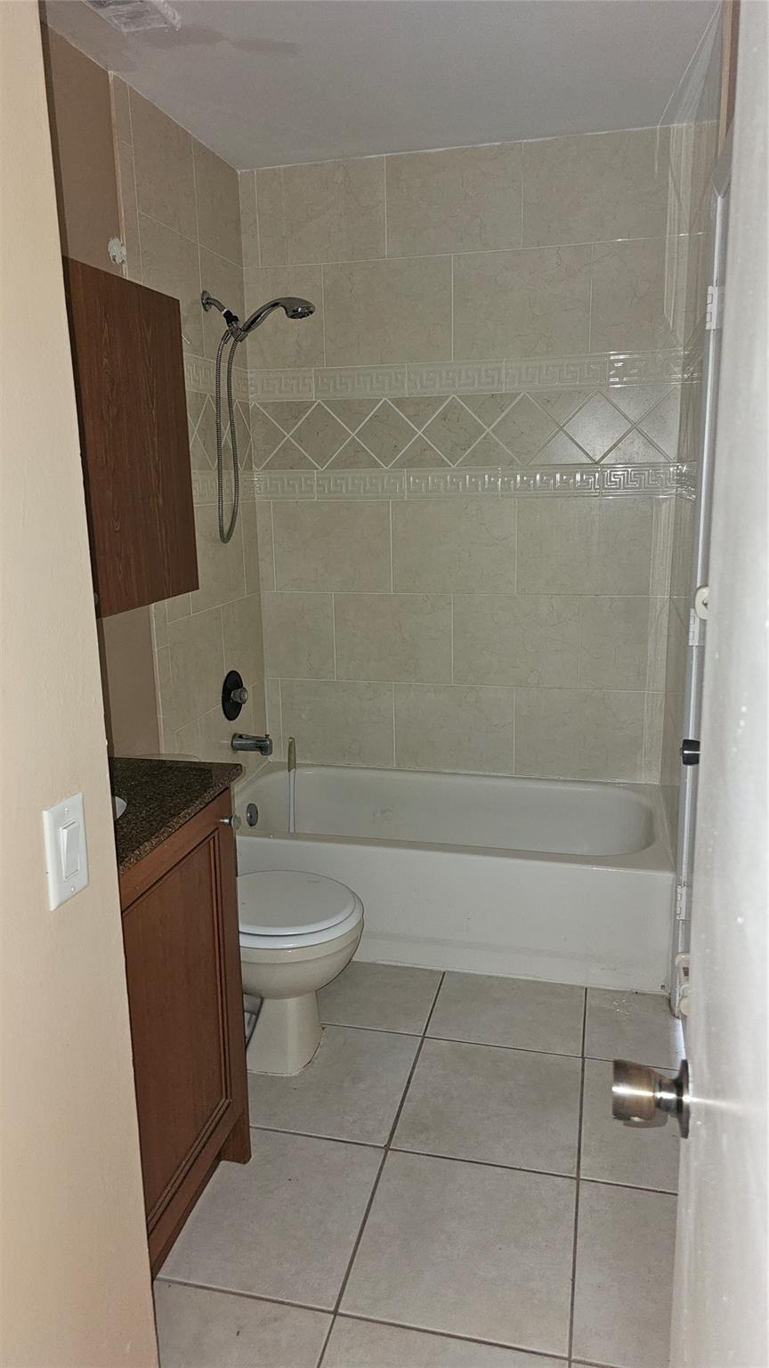 CORAL VILLAGE CONDO - Residential Lease