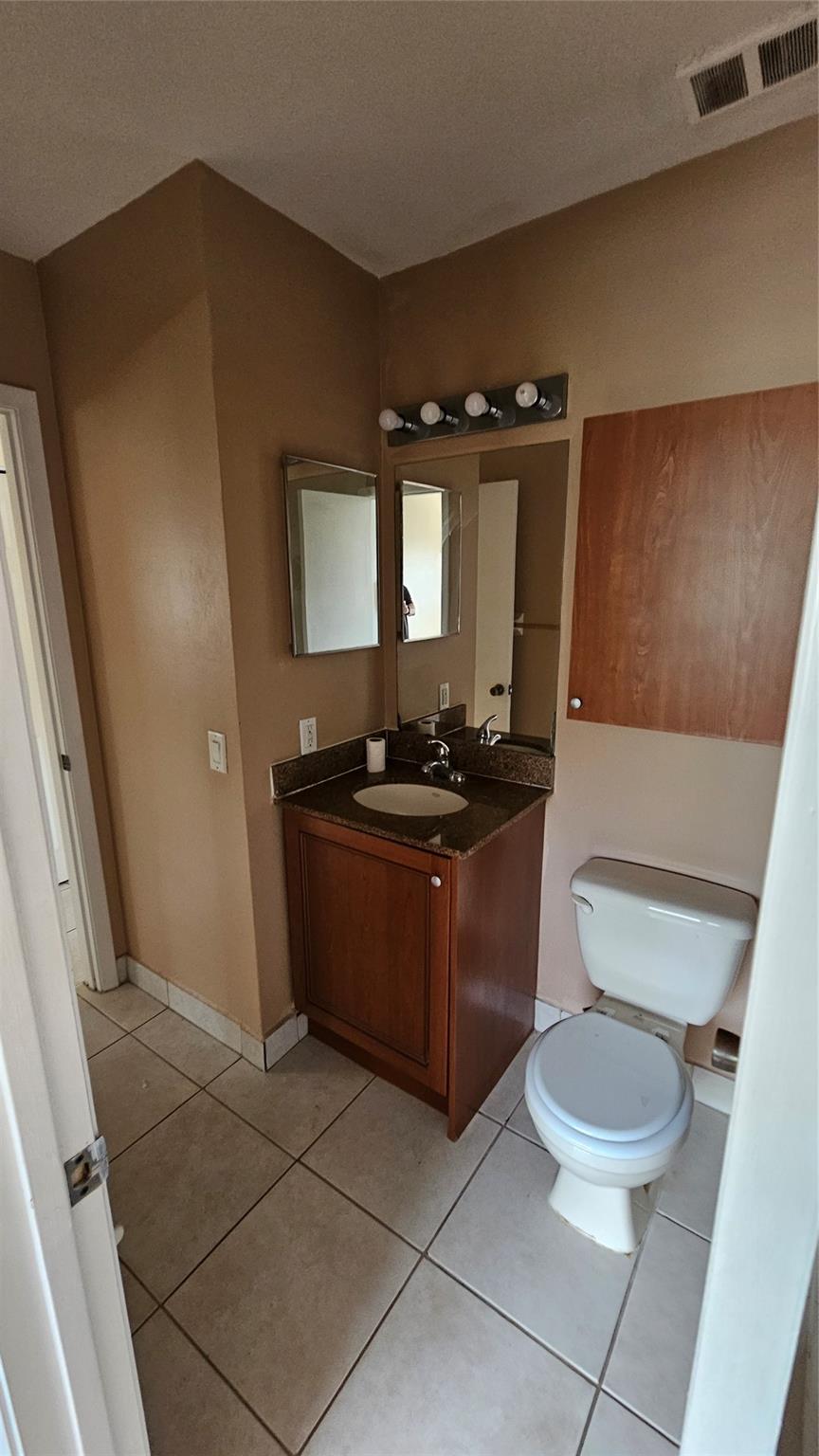 CORAL VILLAGE CONDO - Residential Lease