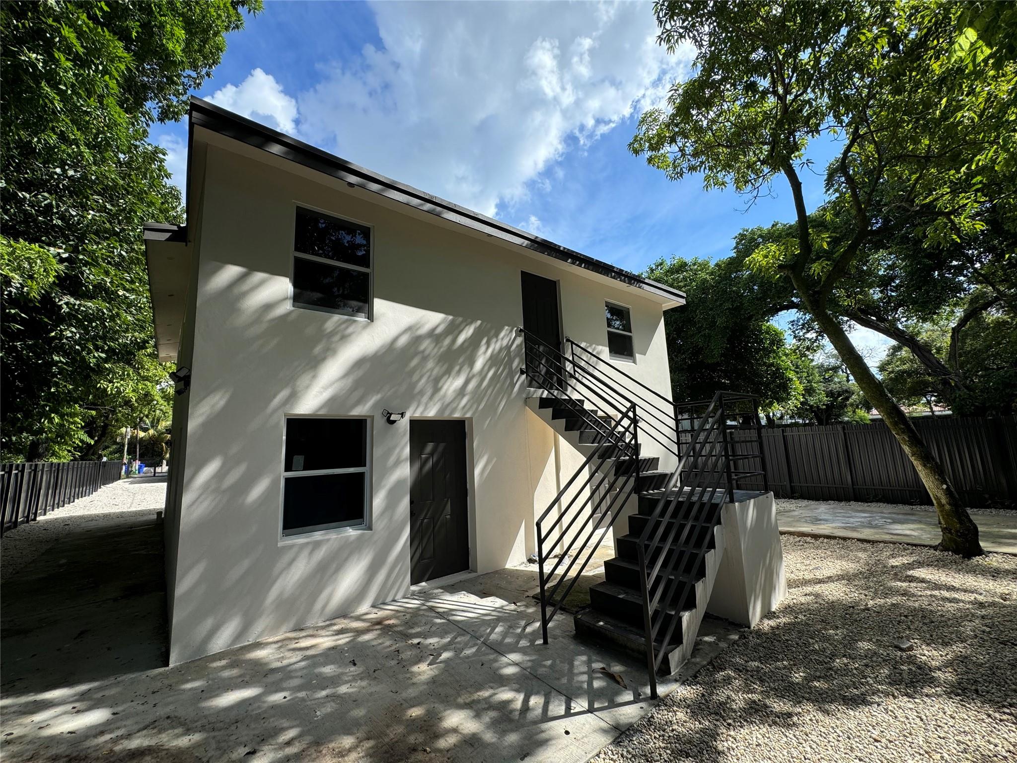 ROCKMOOR VILLA TR - Residential Income