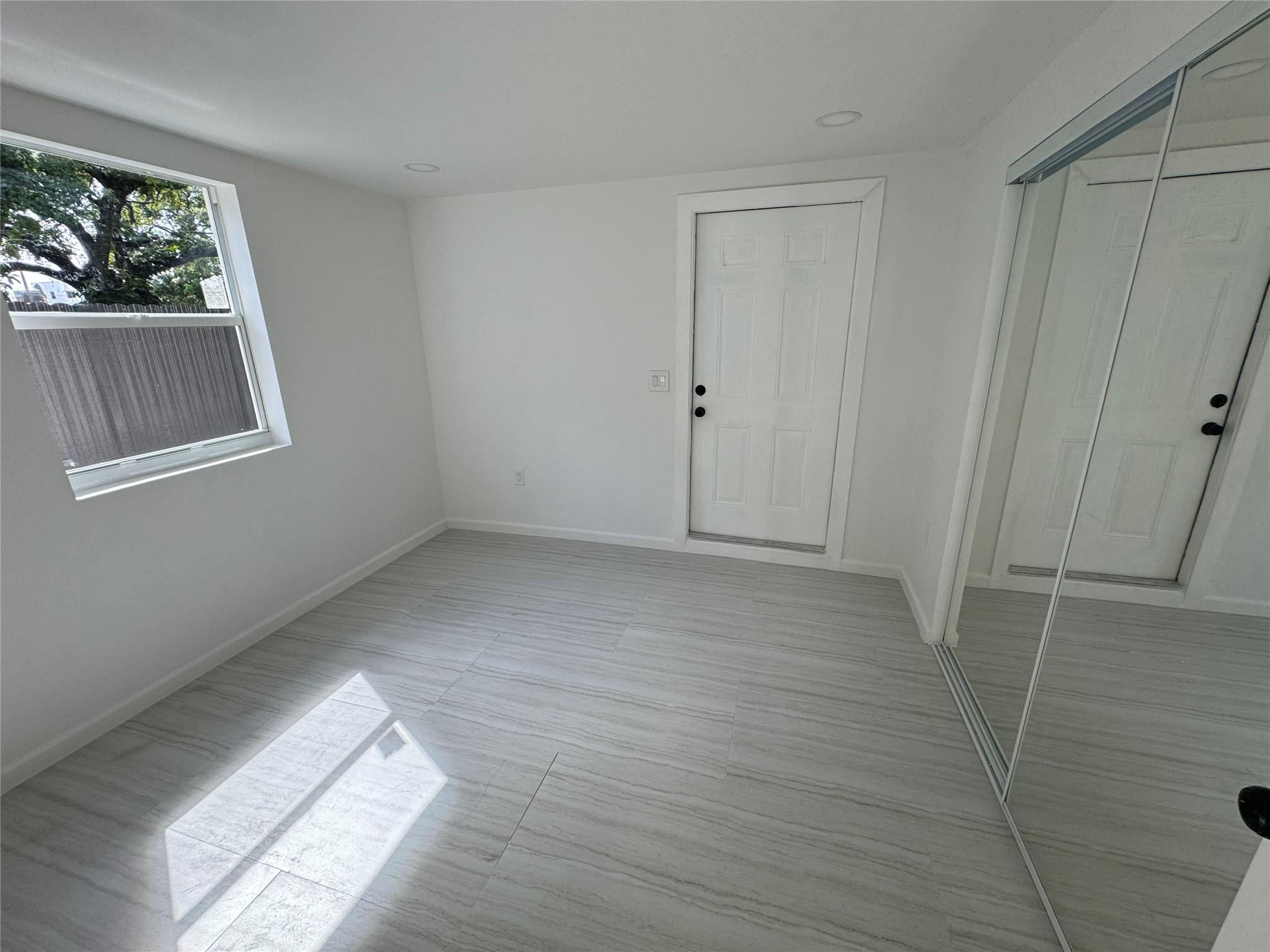 ROCKMOOR VILLA TR - Residential Income