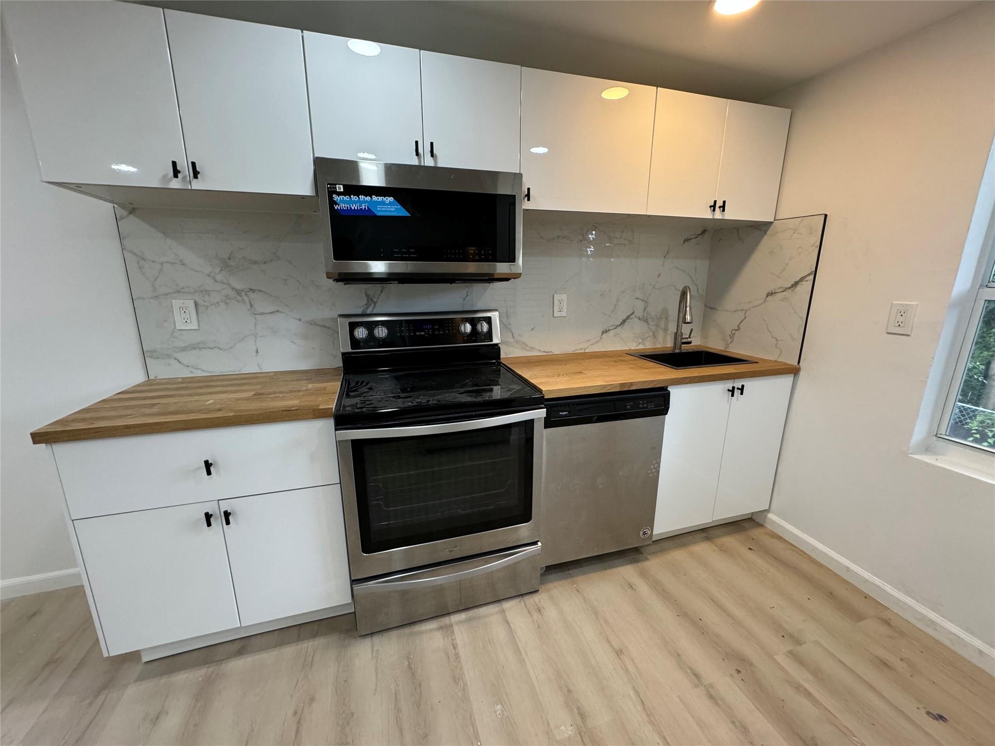 ROCKMOOR VILLA TR - Residential Income