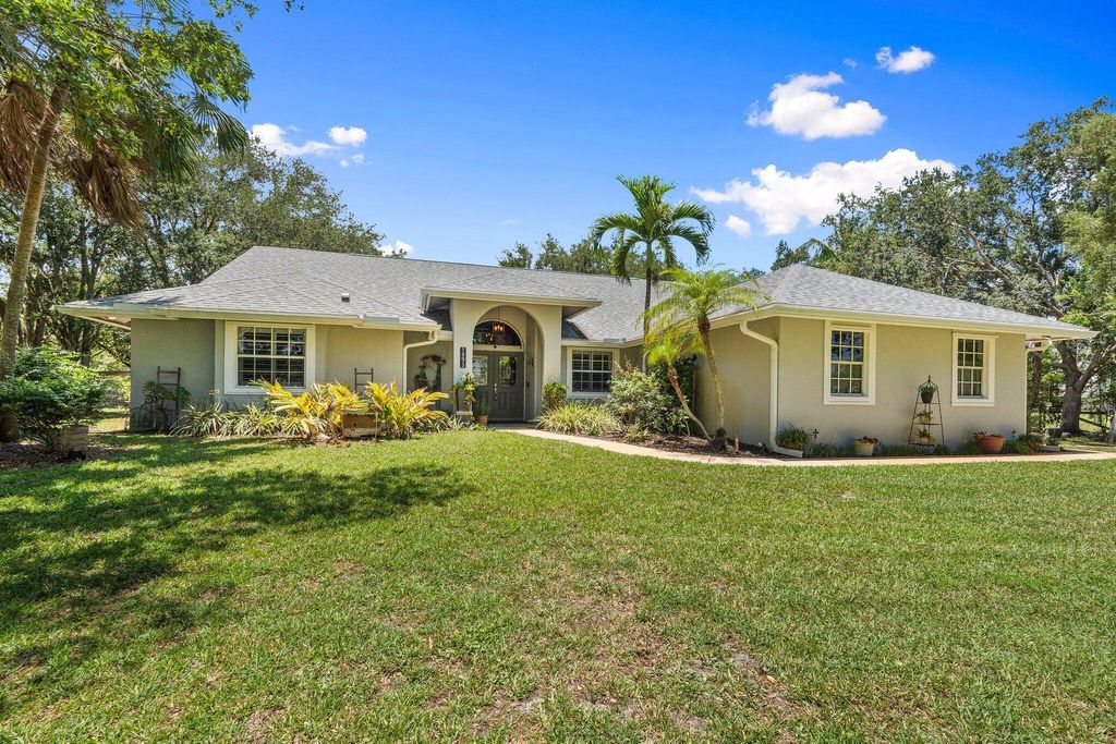 Photo of 16673 75th Way N, Palm Beach Gardens, FL 33418 (MLS # R11094969)