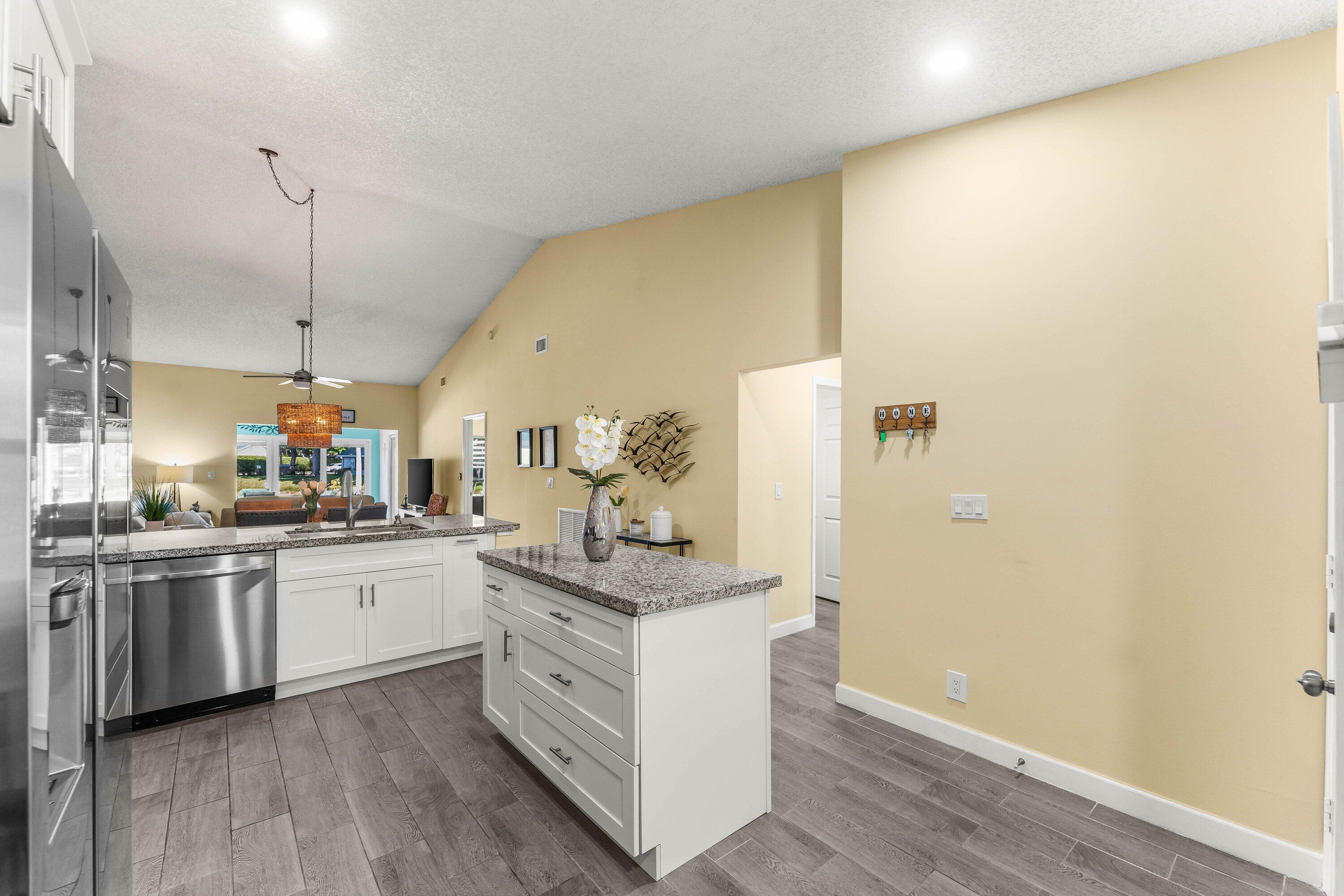 SOUTHPOINTE - Residential