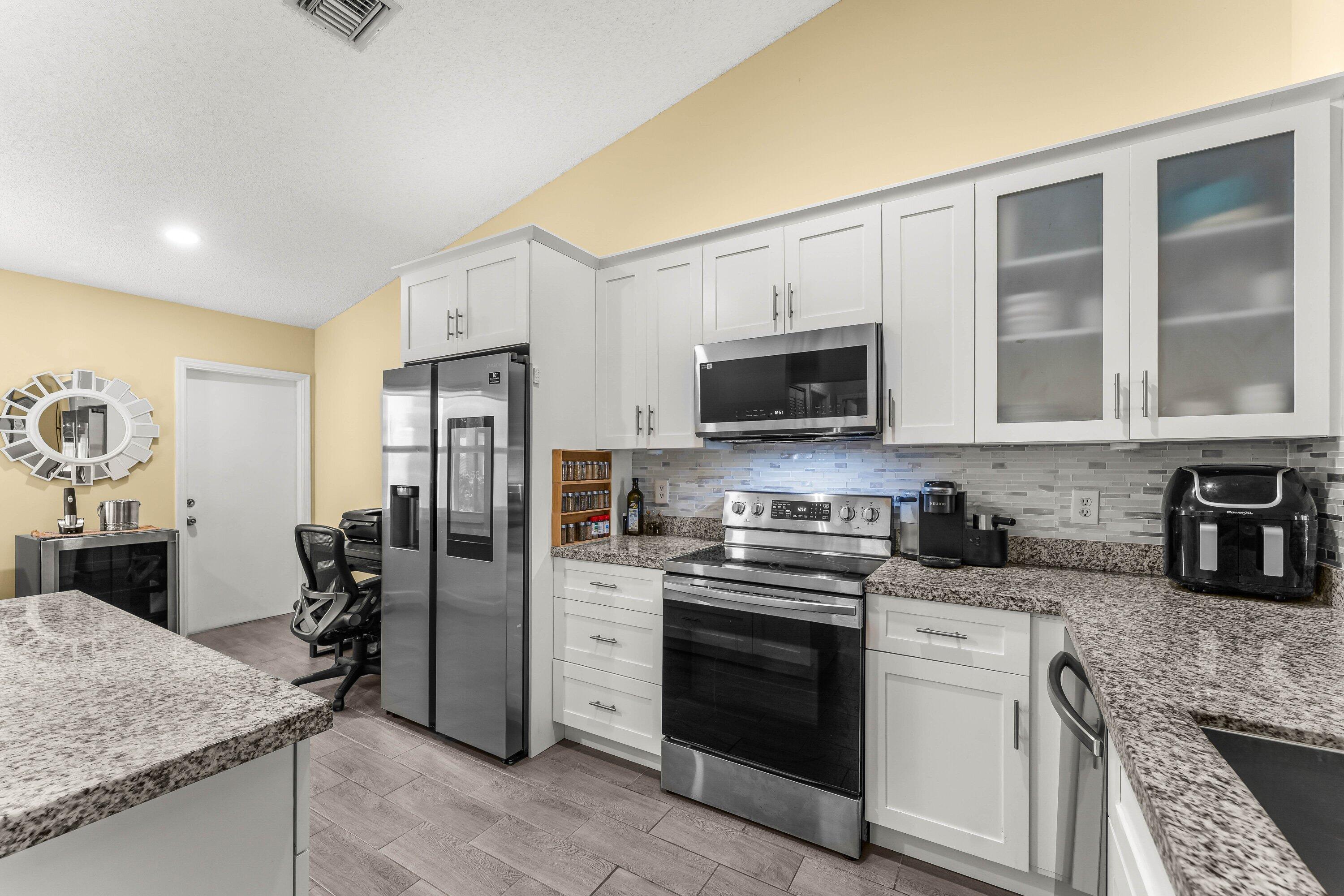 SOUTHPOINTE - Residential