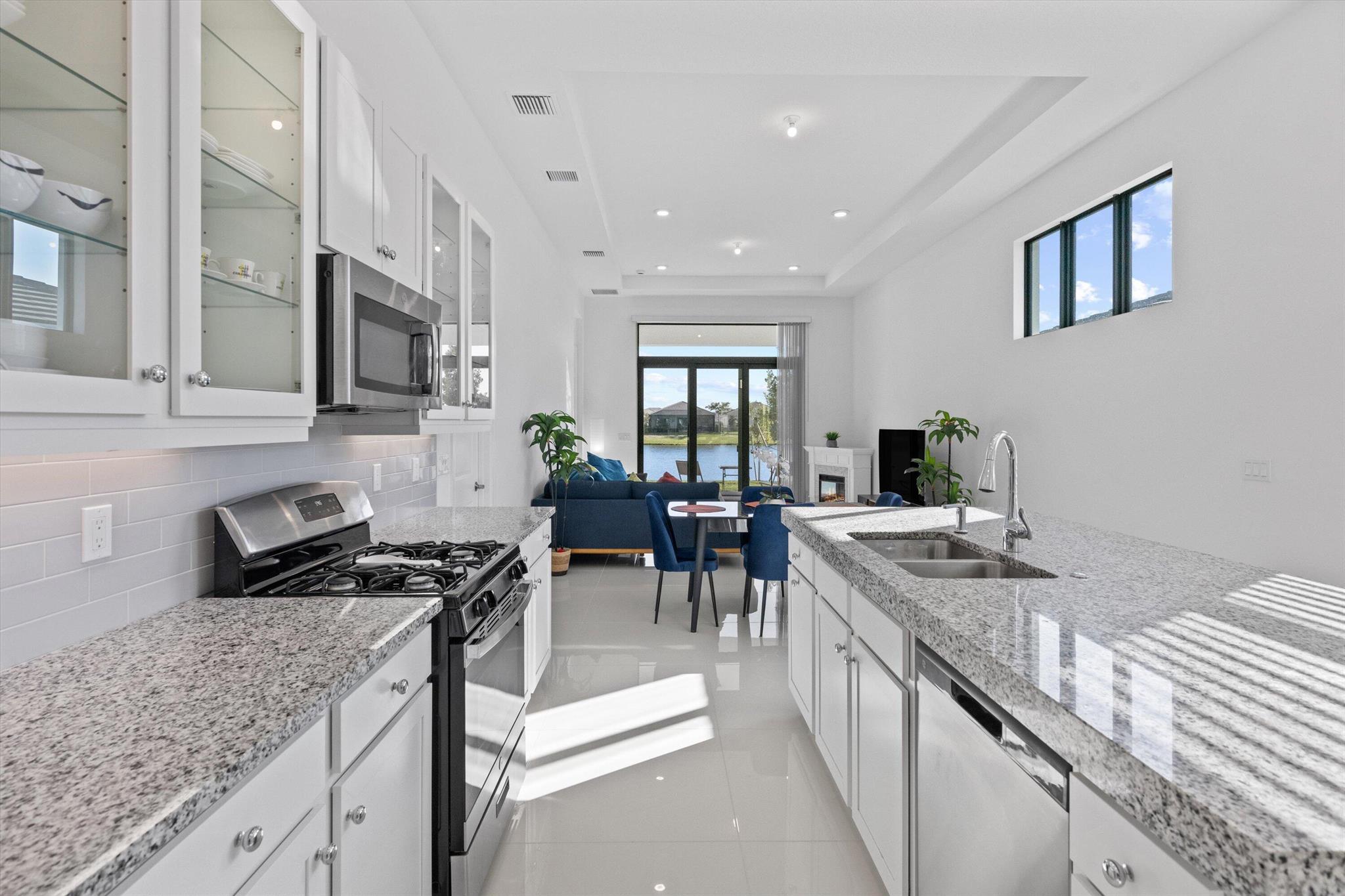 CRESSWIND PALM BEACH PHAS - Residential Lease