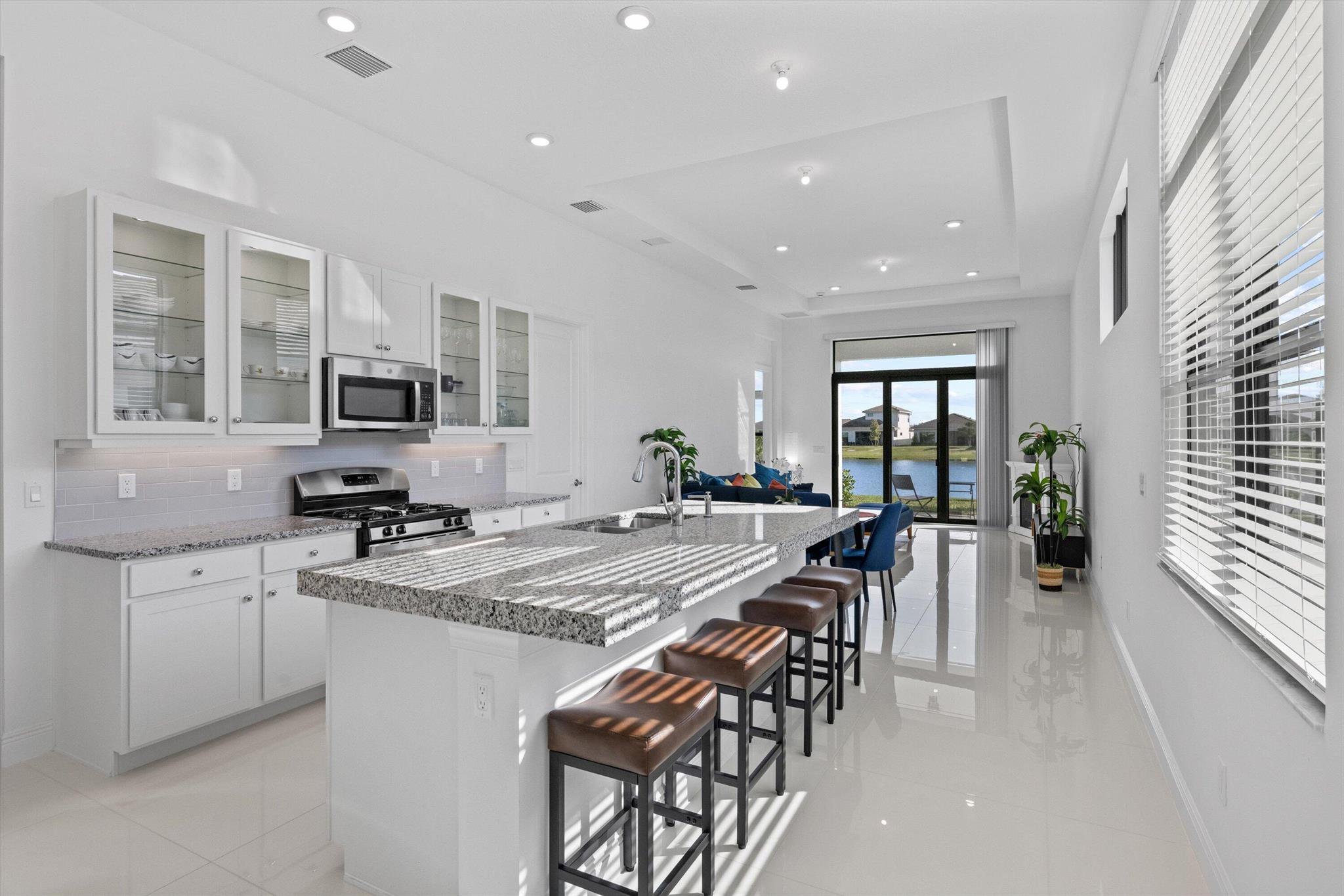 CRESSWIND PALM BEACH PHAS - Residential Lease