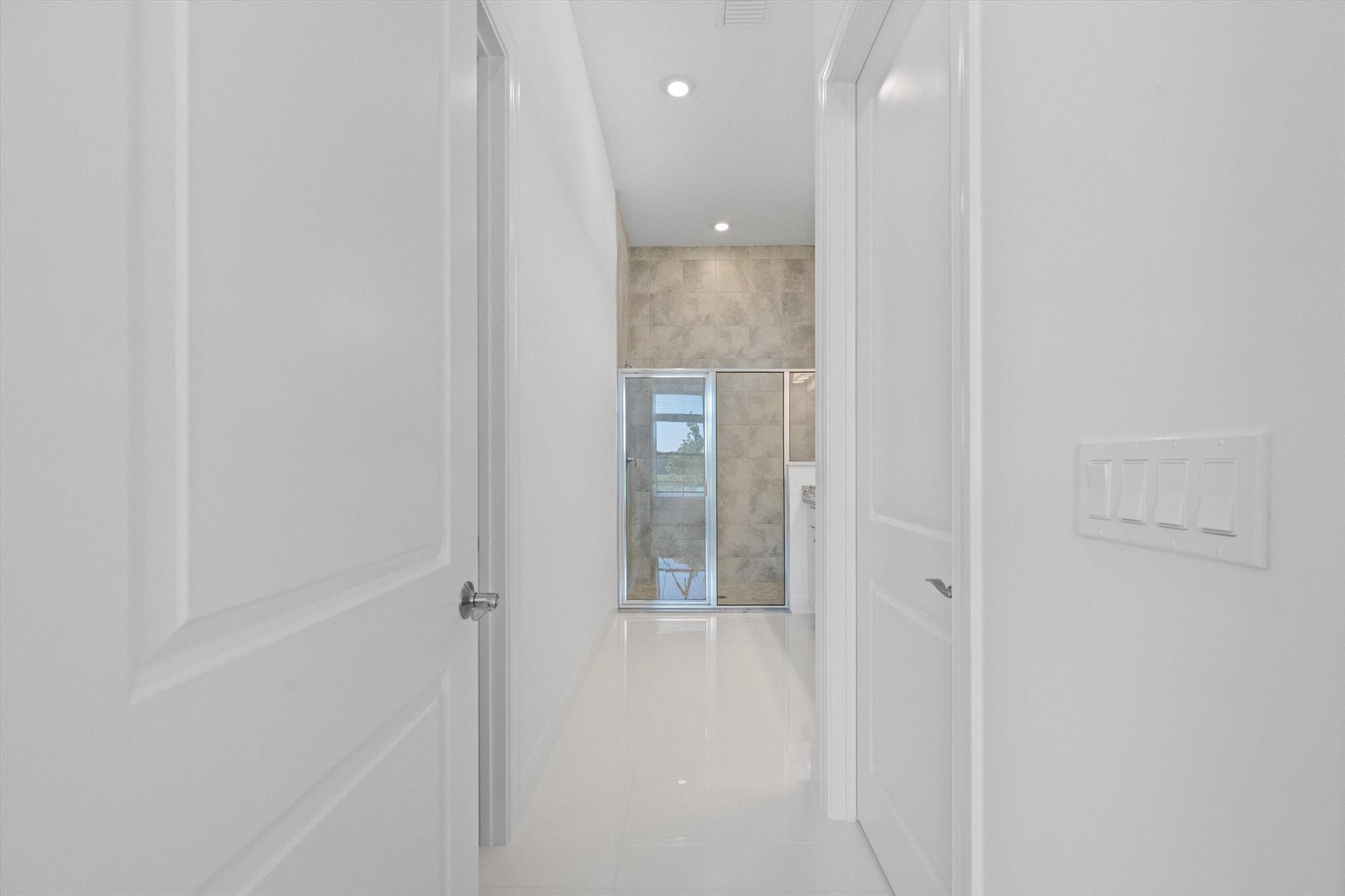 CRESSWIND PALM BEACH PHAS - Residential Lease