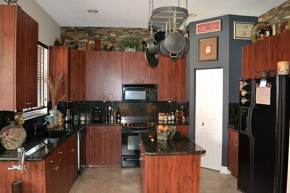 MAPLE RIDGE - Residential