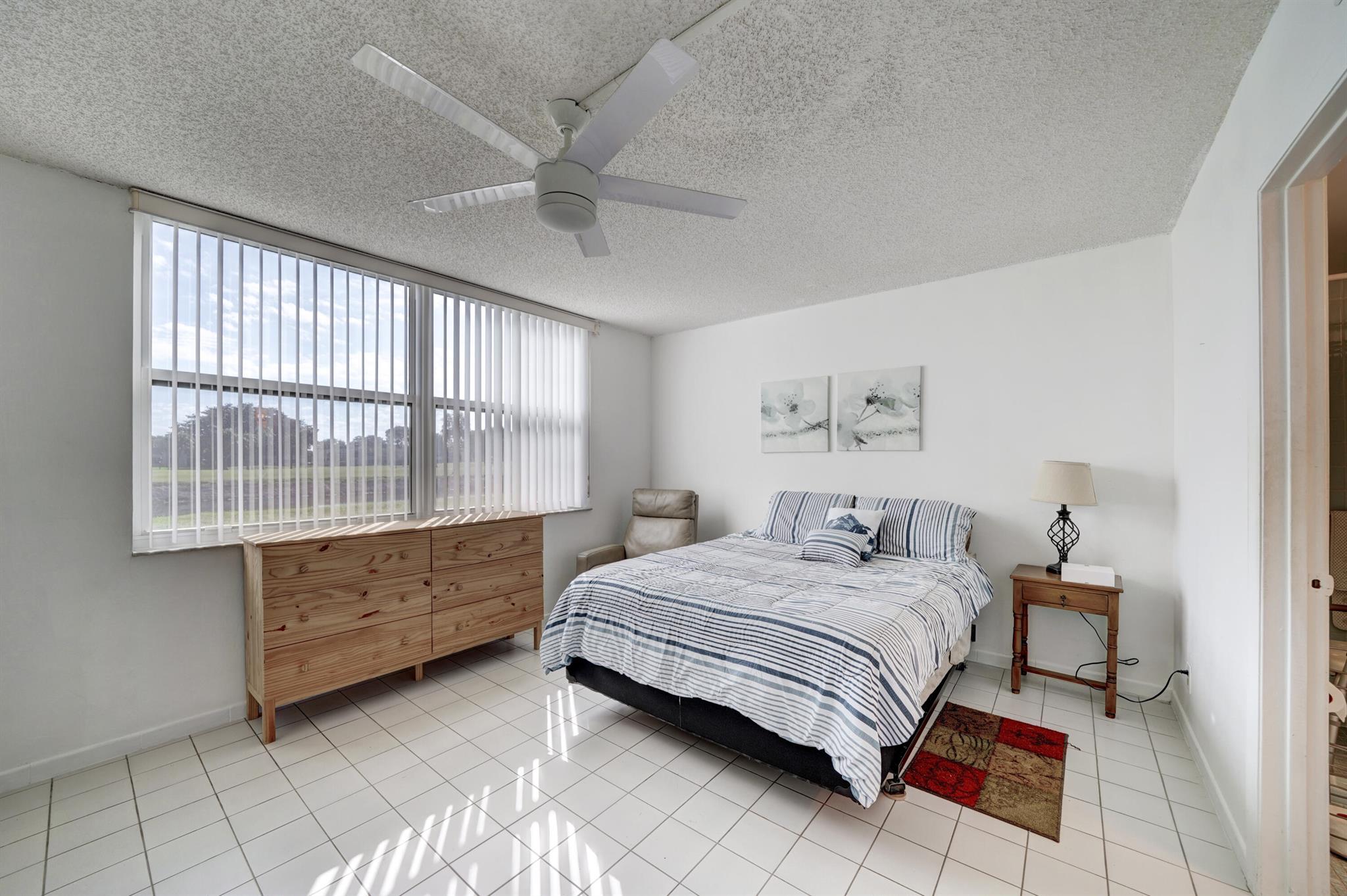 16 OF PALM SPRINGS 2 COND - Residential Lease