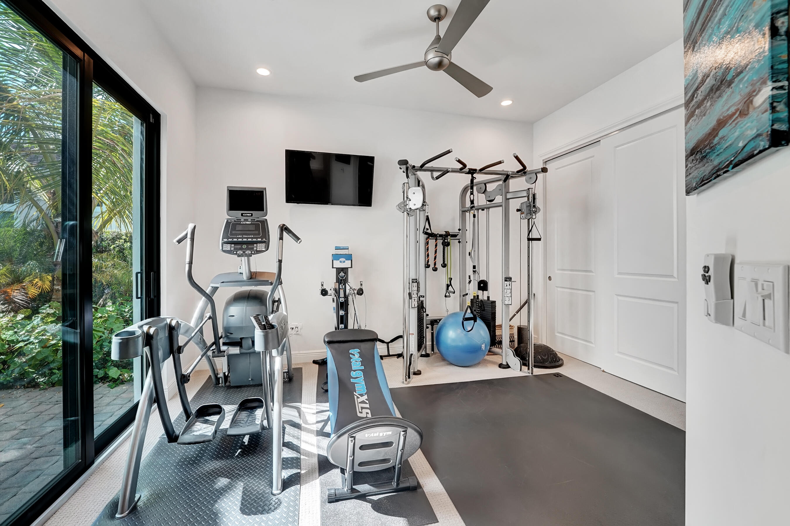 ROYAL PALM POLO - Residential