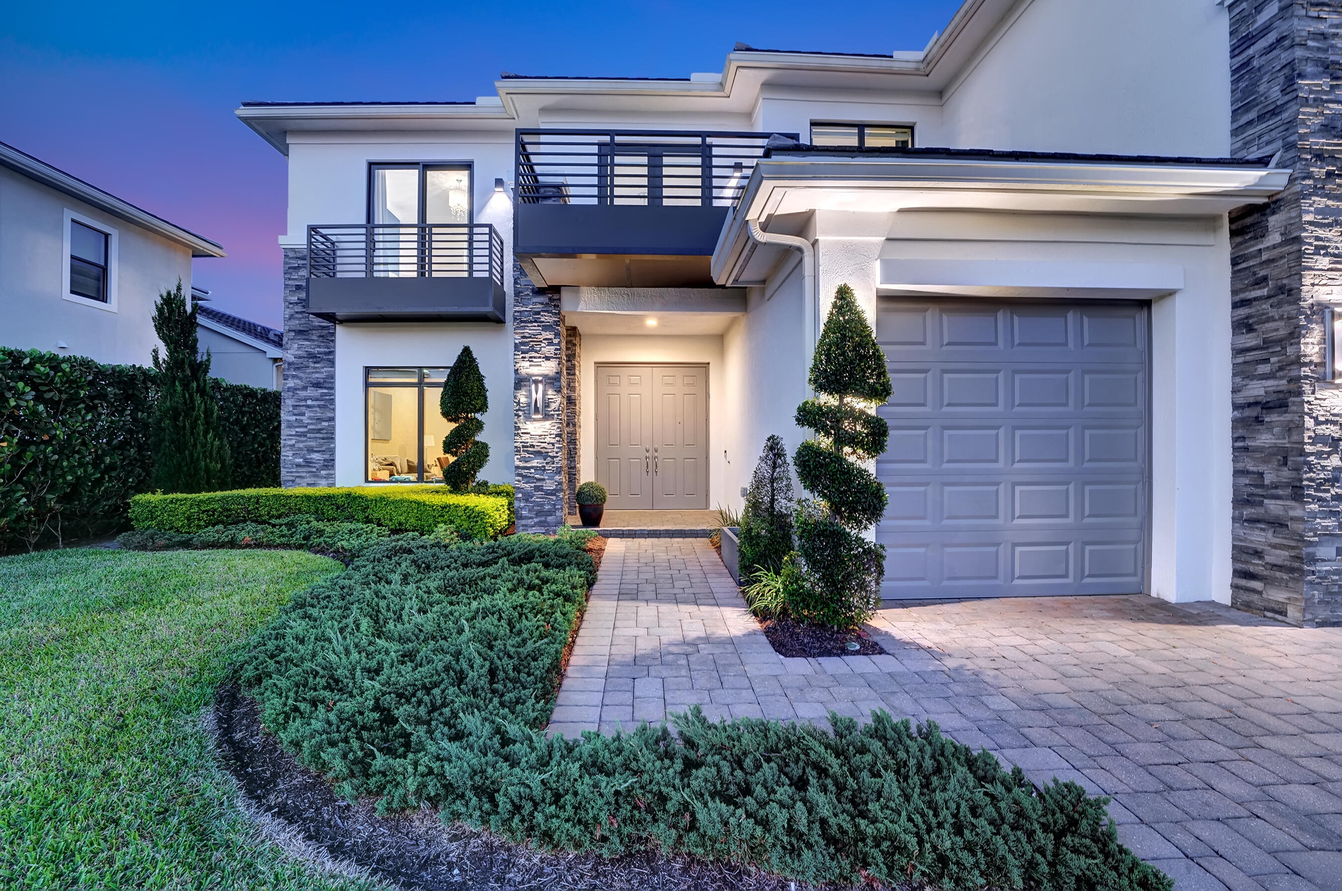 ROYAL PALM POLO - Residential