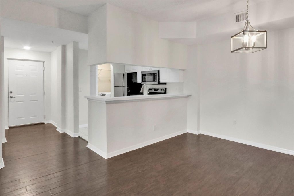 Photo of 2806 Veronia Drive #302, Palm Beach Gardens, FL 33410 (MLS # R10947675)