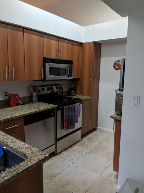 BAHIA AT DELRAY CONDO - Residential Lease
